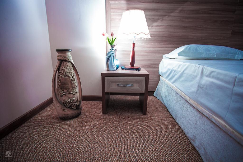 Kel Inn Hotel Астана Екстериор снимка